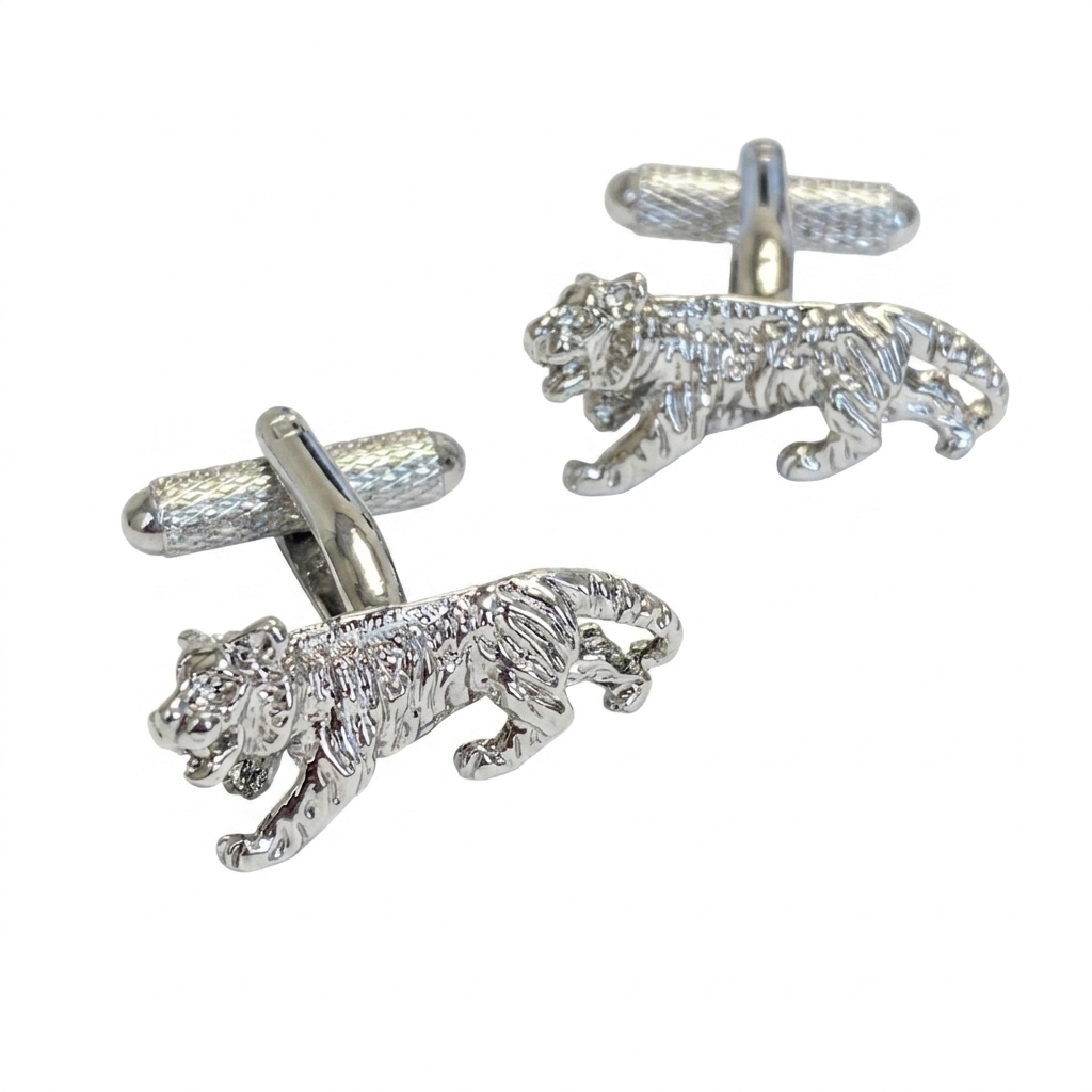 ck590-image-0 Tiger Cufflinks - Image 1